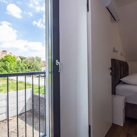 Apartament Apartmanovy Se Zahradkou Tre